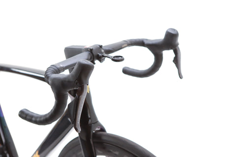 Trek Madone SL 7 Gen 8 Shimano Ultegra Di2 Disc Road Bike 2025, Size M/L