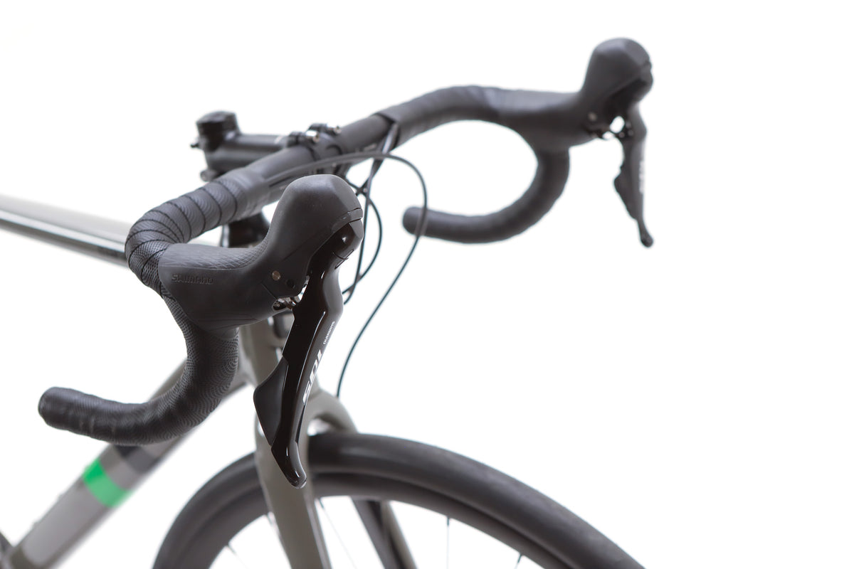 Cannondale CAAD13 Shimano 105 Disc Road Bike 2021, Size 51cm