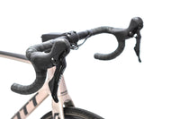 Scott Addict 30 Shimano 105 Disc Road Bike 2023, Size Medium