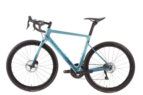 Boardman SLR 9.6 Shimano Ultegra Di2 Disc Road Bike 2023, Size Medium