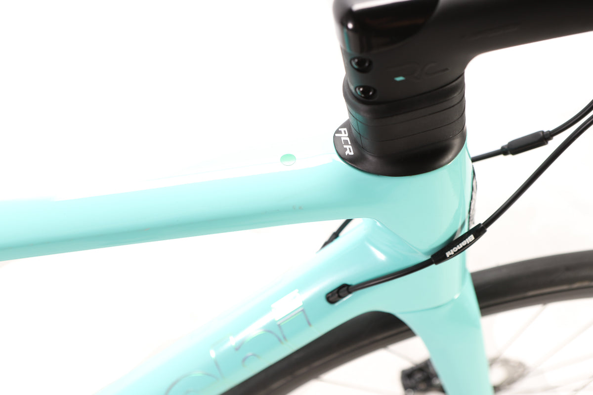 Bianchi Specialissima Shimano Ultegra Disc Road Bike 2022, Size 55cm