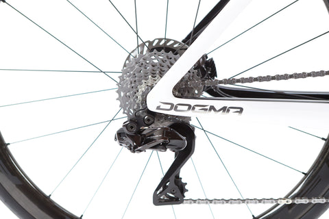 Pinarello Dogma F Shimano Dura-Ace Di2 Disc Road Bike 2025, Size 53cm