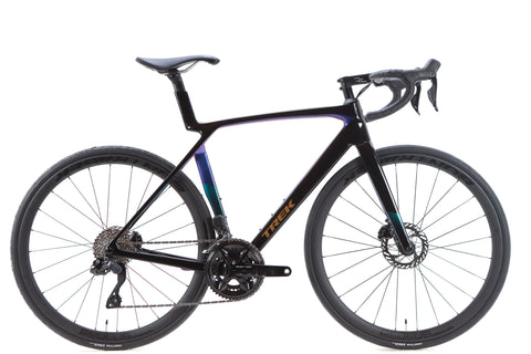 Trek Madone SL Gen 8 Shimano 105 Di2 Disc Road Bike 2025, Size M/L