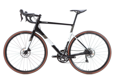 Cannondale SuperSix EVO Shimano 105 Disc Road Bike 2021, Size 56cm