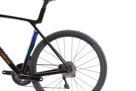 Trek Madone SL Gen 8 Shimano 105 Di2 Disc Road Bike 2025, Size M/L