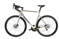 Basso Astra Disc Campagnolo Chorus Road Bike 2021, Size 56cm