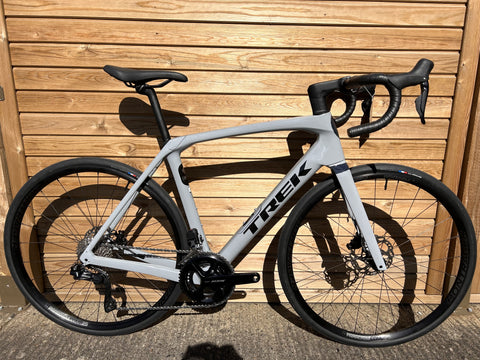 Trek Domane SL6 Shimano 105 Di2 Disc Road Bike 2023, Size 58cm